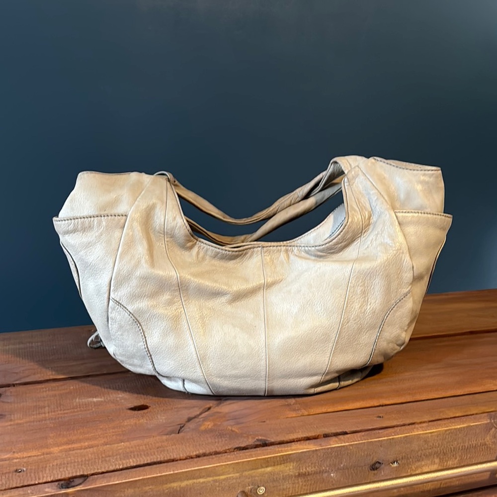 Elegant Beige Women's Handbag